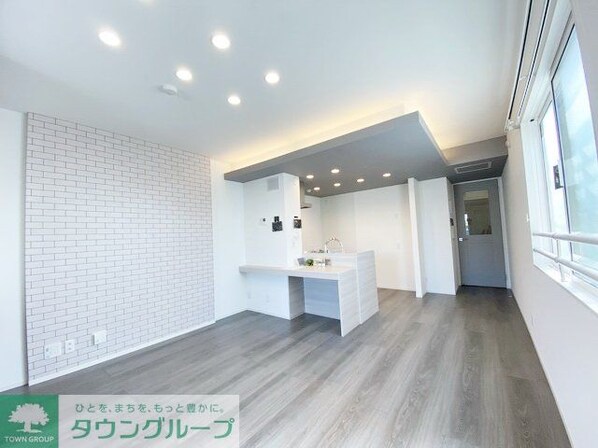 セレスティア森末町の物件内観写真